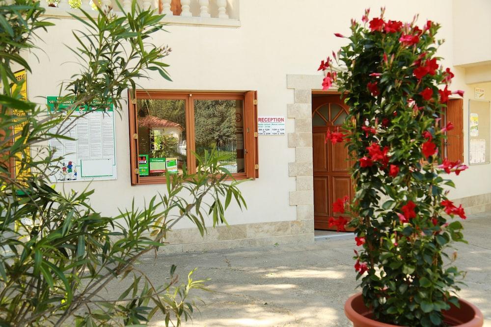 Camping Le Rebau Montblanc Zewnętrze zdjęcie
